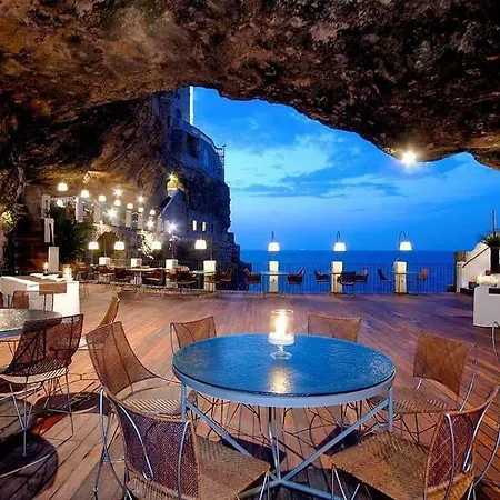 Polignano Holiday home *